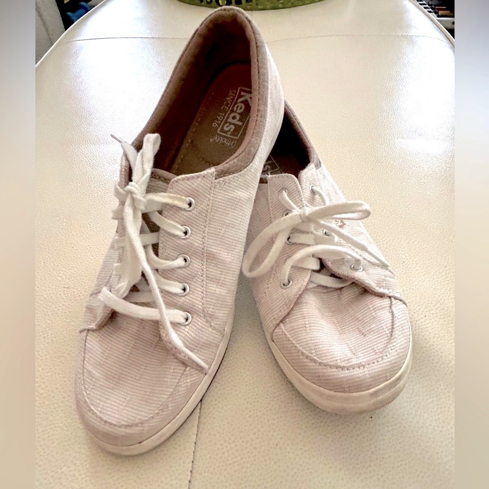 Keds Striped Sneakers Tennis Shoes Women’s 8 Tan/White Casual Lace Up